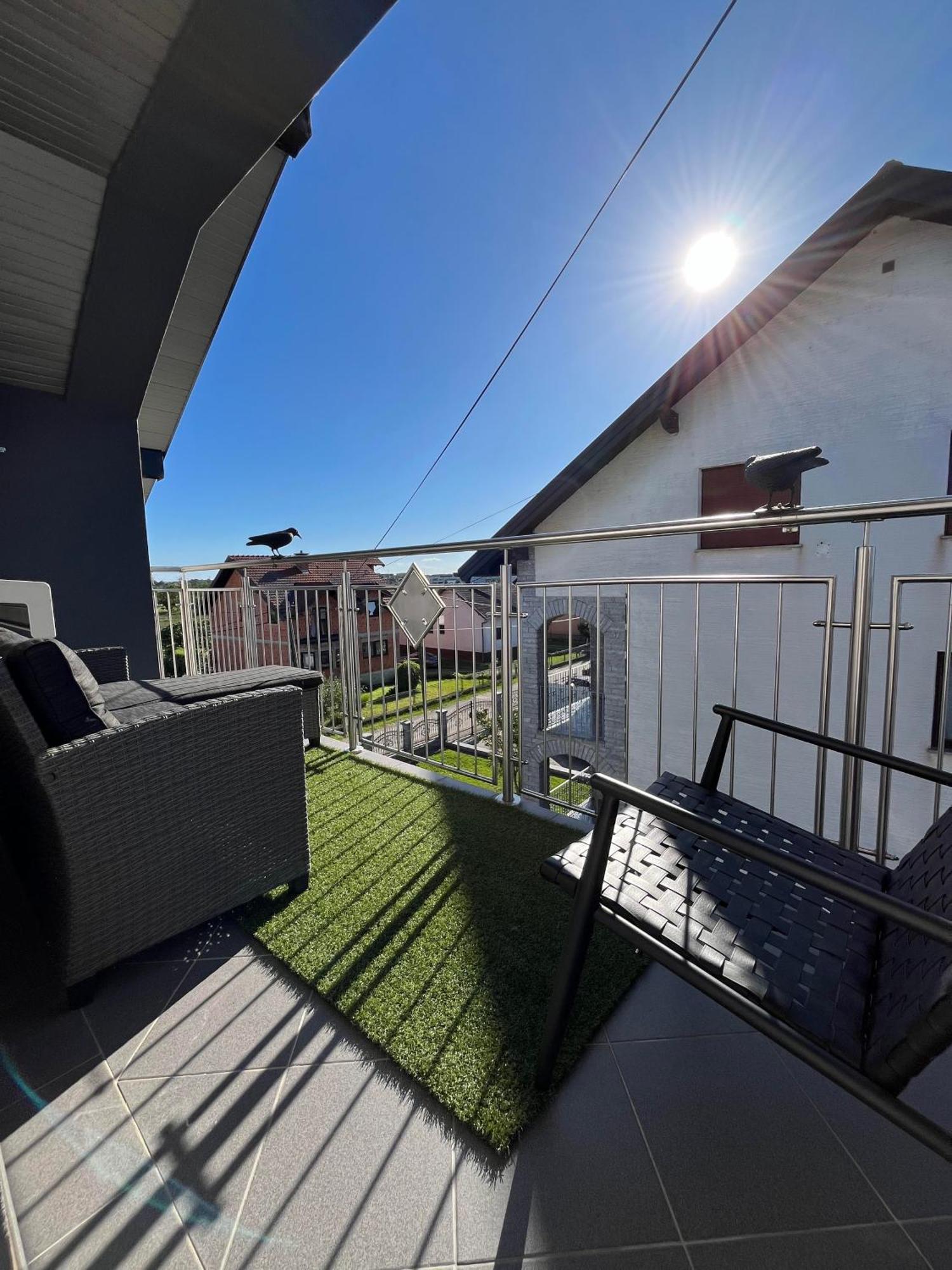 Apartman Tony Deluxe Near Zagreb Airport Velika Gorica Exteriör bild