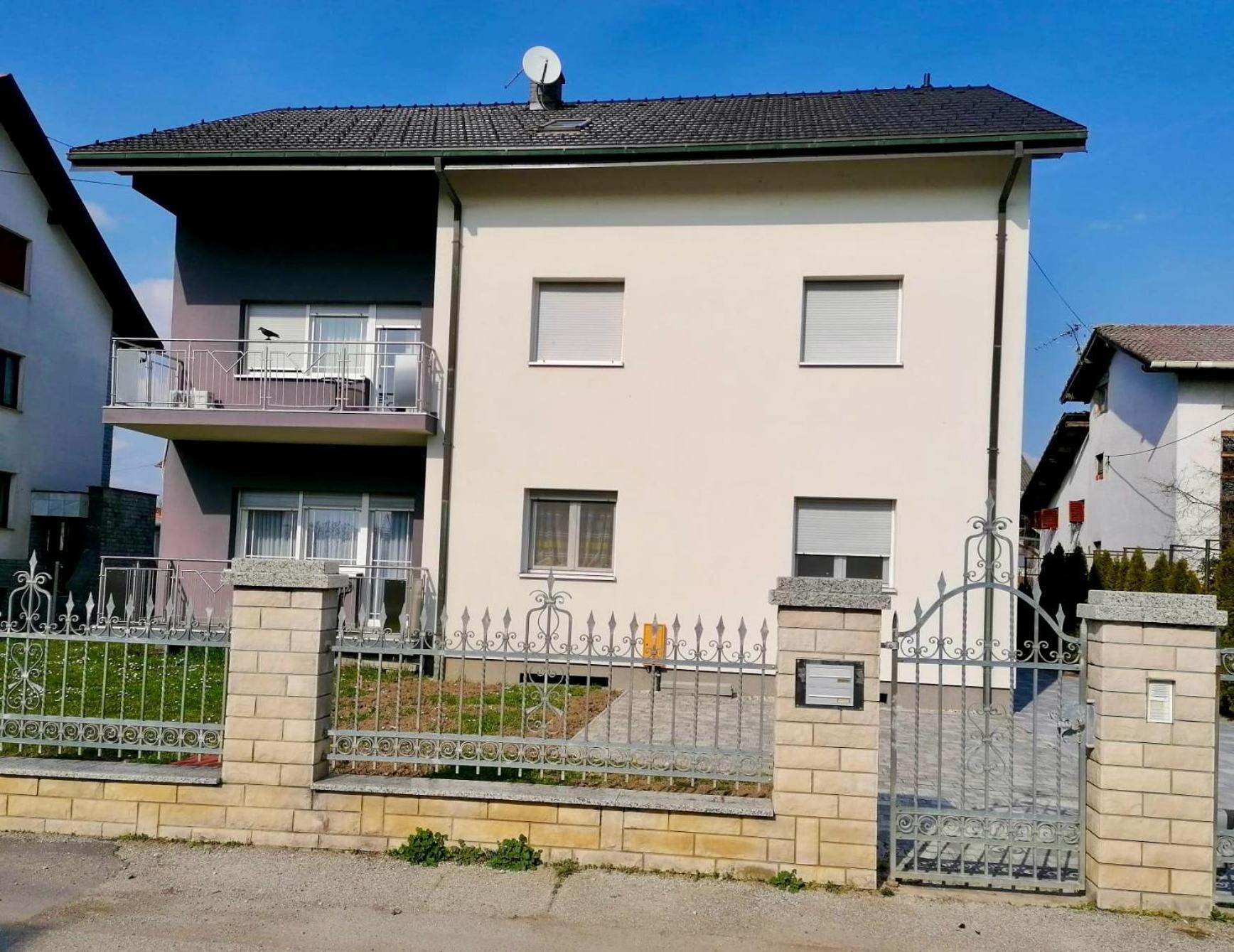Apartman Tony Deluxe Near Zagreb Airport Velika Gorica Exteriör bild